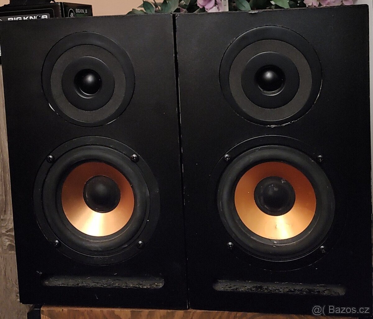 ZV240 odlazeny projekt ,monitory - 2