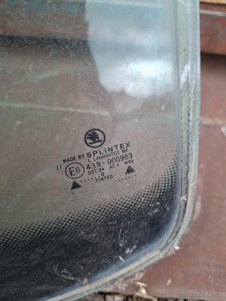 Čelní okno Felicia - 2