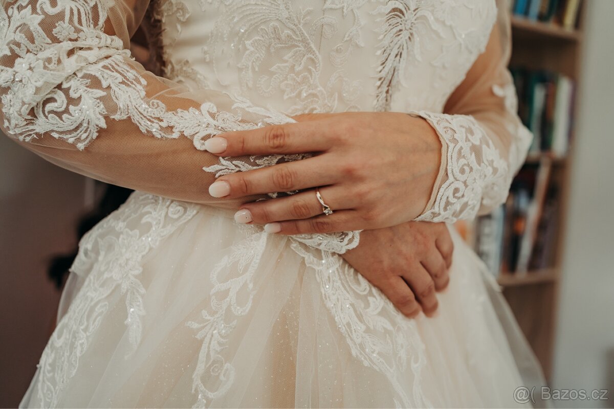 Svatební šaty - 2