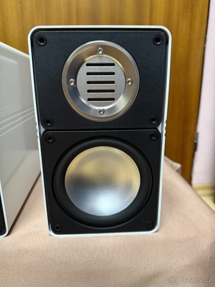 Elac - 2