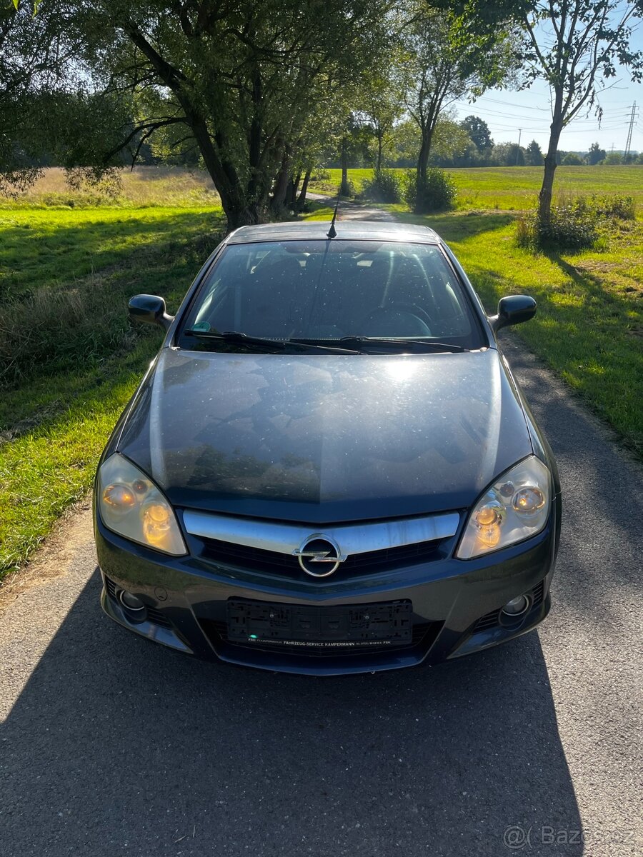 Opel Tigra 1.4i 66kW, KABRIO, Závada motoru - 2