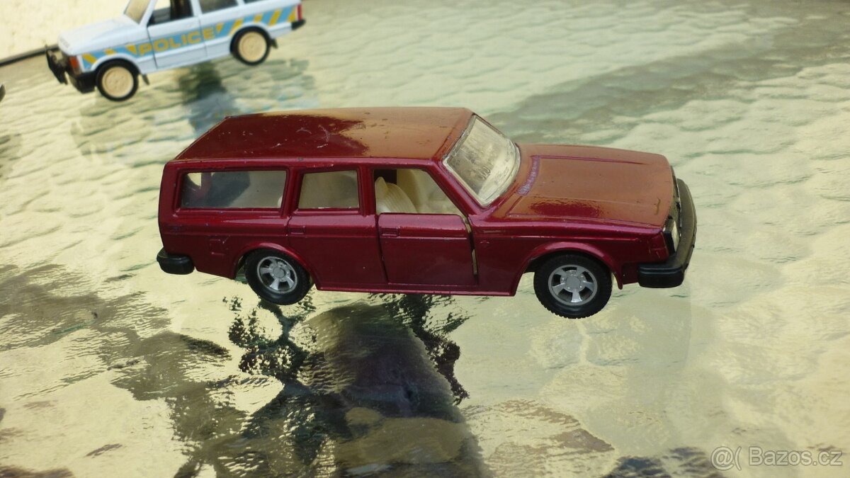 MATCHBOX SUPER KINGS VOLVO ESTATE K -74 VÍNOVÉ - 2