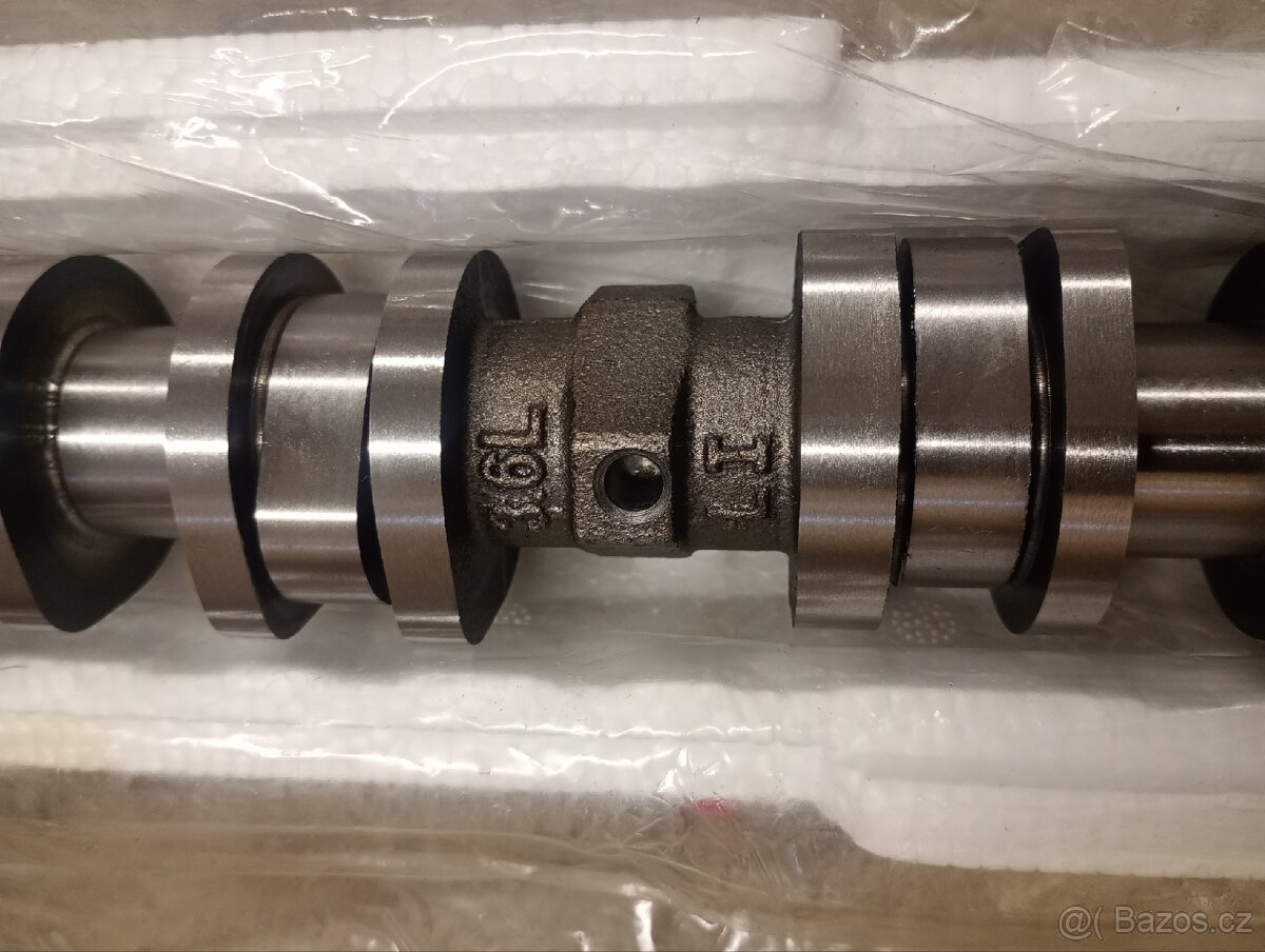 Levá sací vačka 3.6 Pentastar - 2