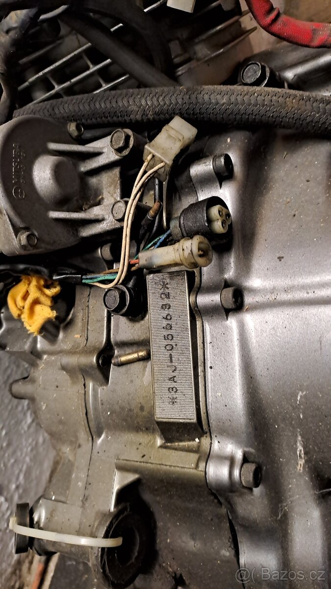 Yamaha XT600 Tenere 3AJ motor - 2