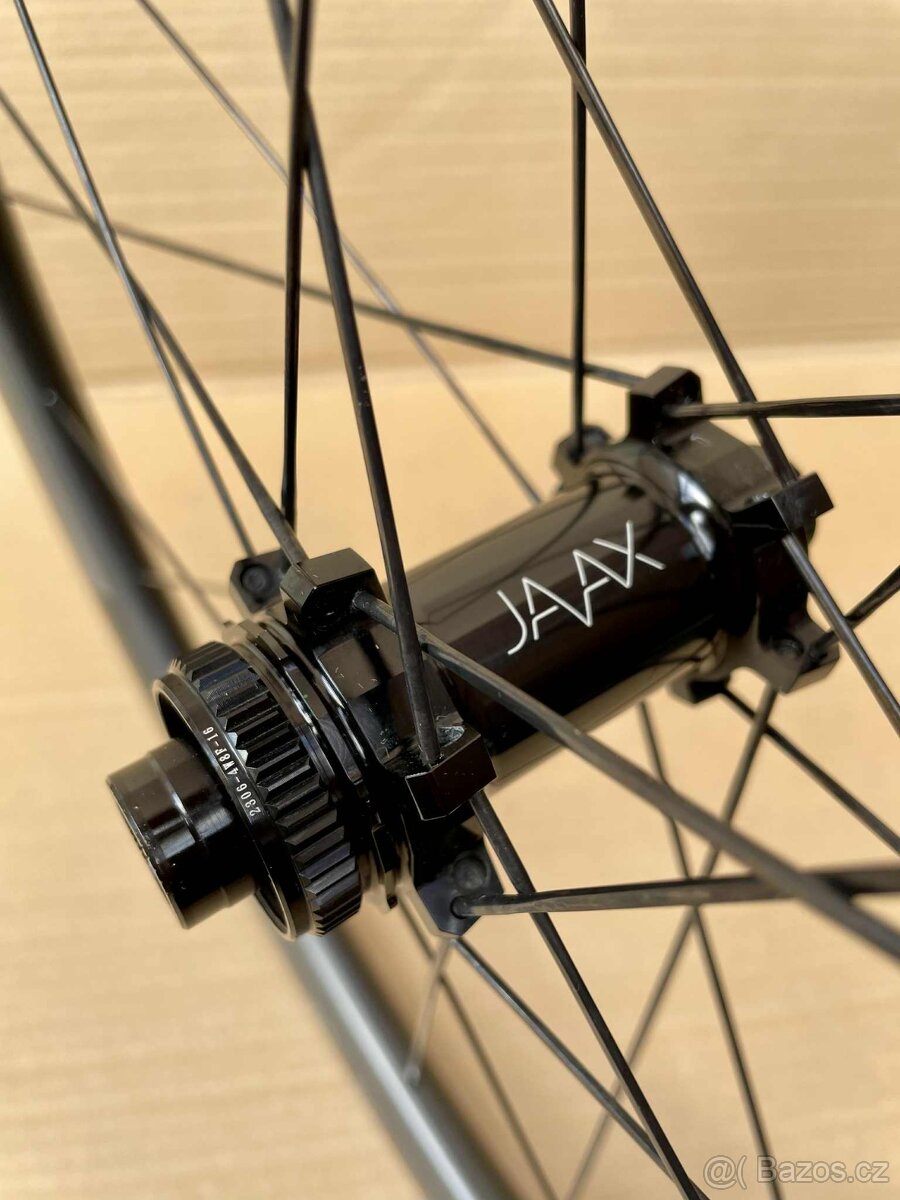 Kola Road/gravel JAVAX 40 RC DiscTubeless - 1460 g - 2