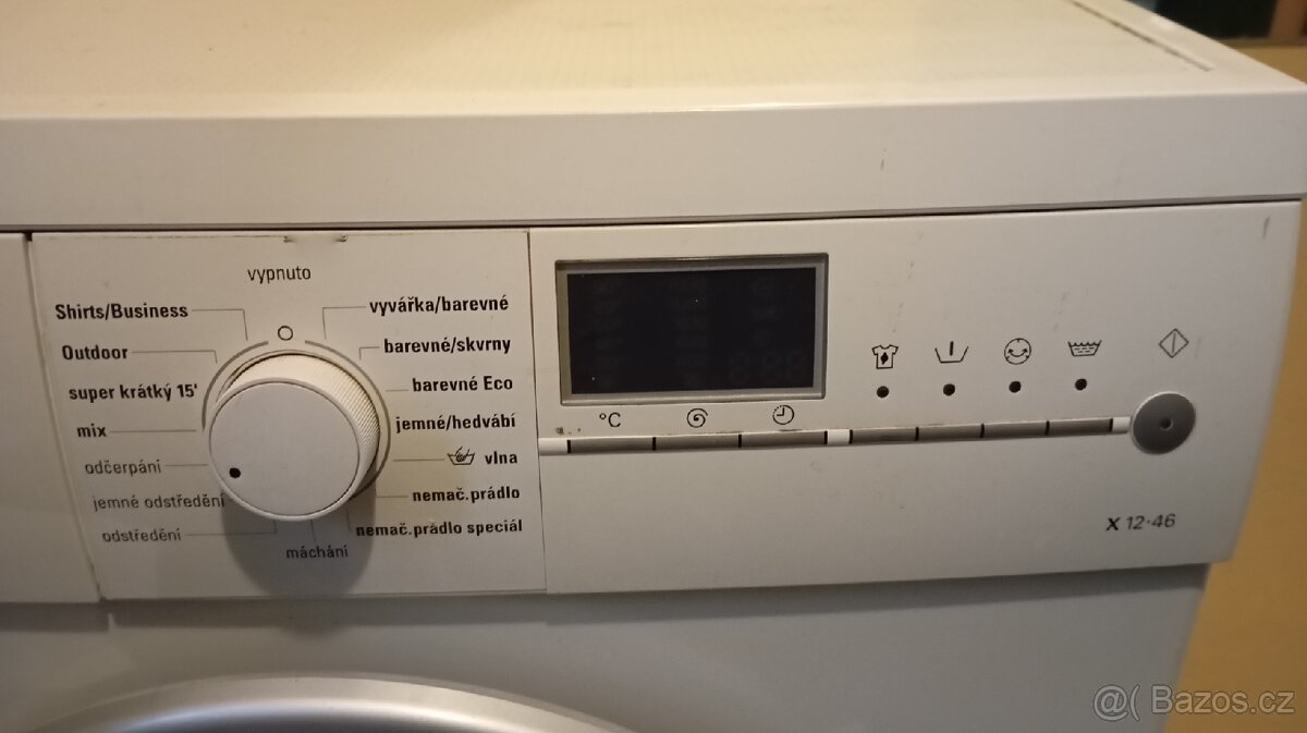 Úzká automatická pračka Siemens WNM10 - 2