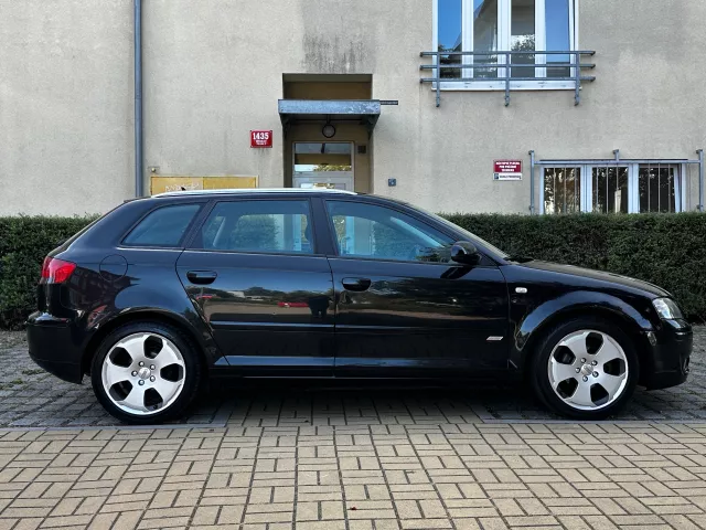 Audi A3 1.9 TDI 77kW Sportback Navi ALU R17 Tempomat - 2