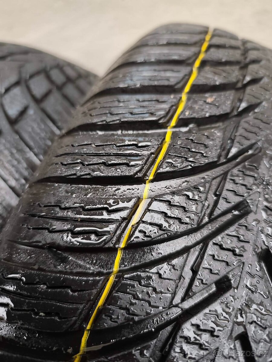 215/60 R17 96H NOKIAN Snowproof - 2
