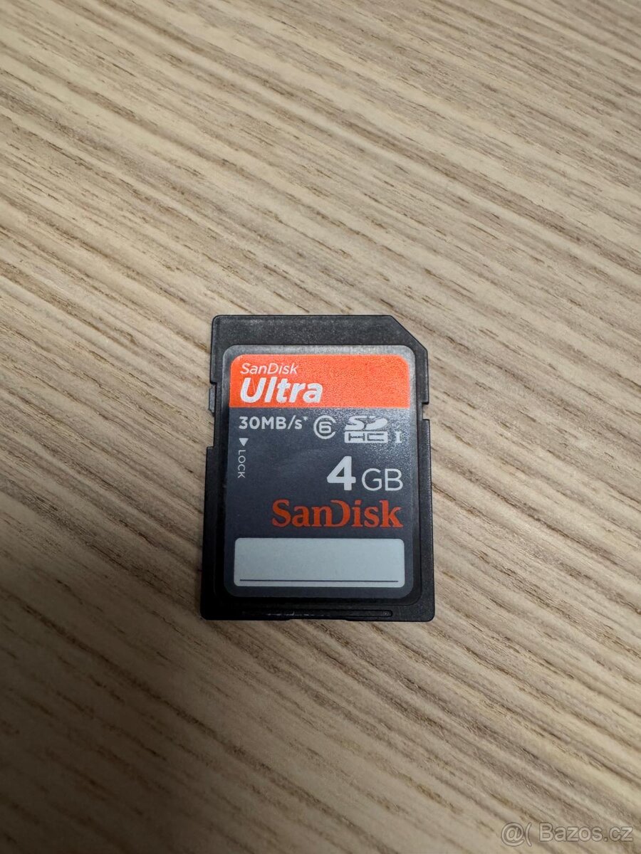 Zrcadlovka Nikon D3100 tělo + objektiv 18-55 mm - 2