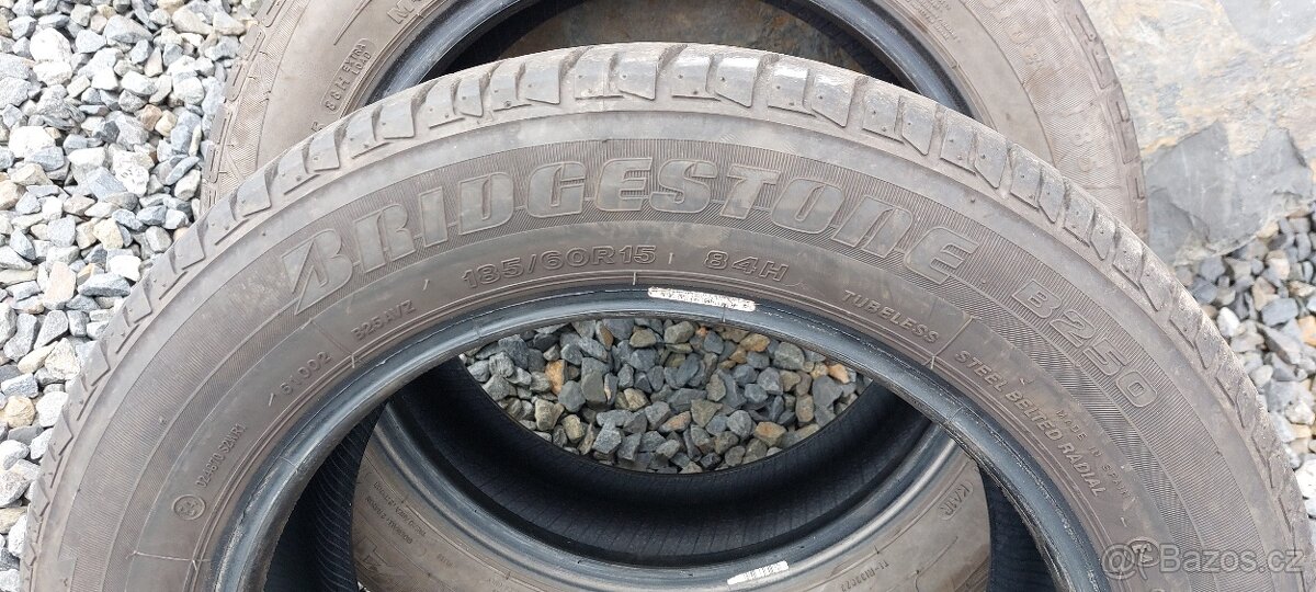 Letní pneu 185/60R15 - 2
