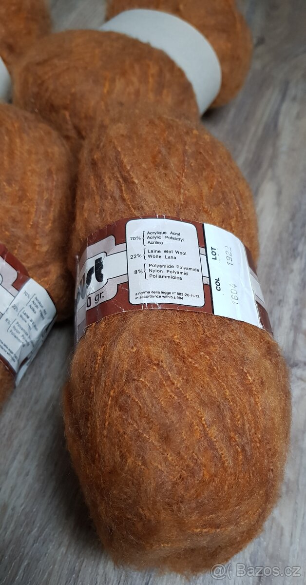 Pletací příze d'aoust. 200g. - 2