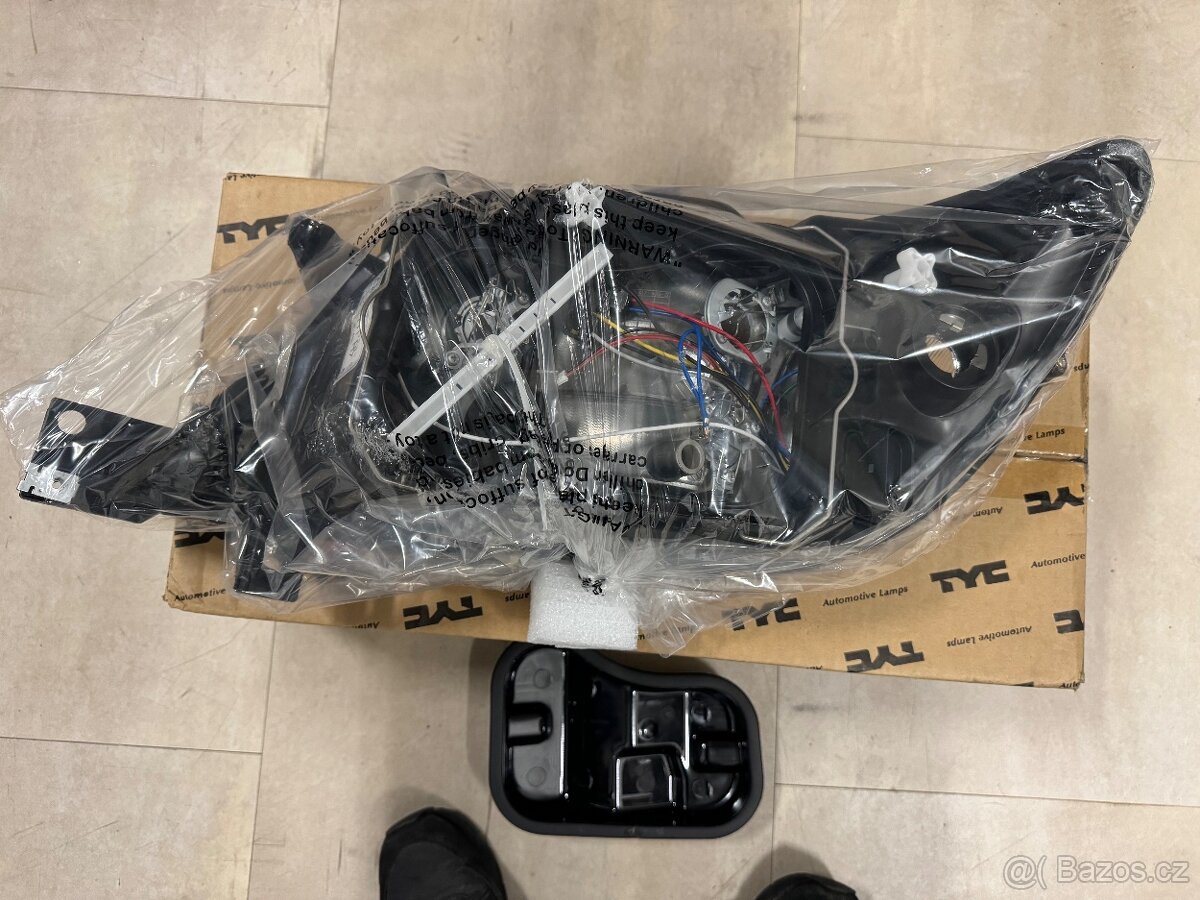 Přední světlo Mercedes Sprinter - 2