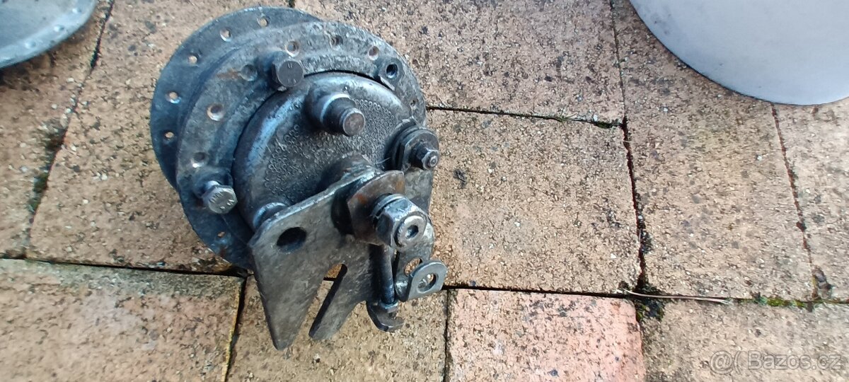 Babetta 210 - Náboj předního azadního kola Babetta - 2