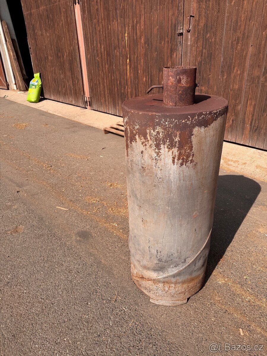 Kamna, kotel na dřevo - 2