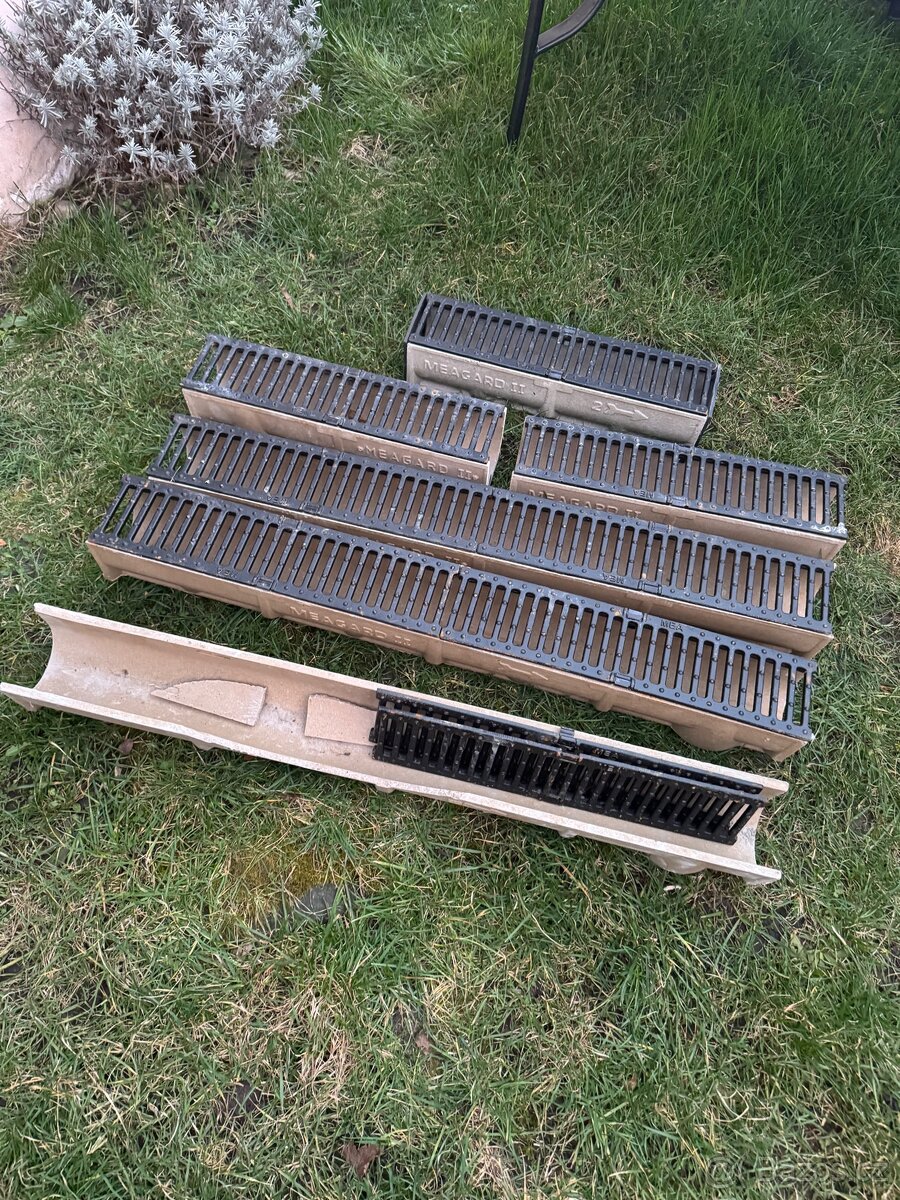 Prodám žlab meagard II - 2