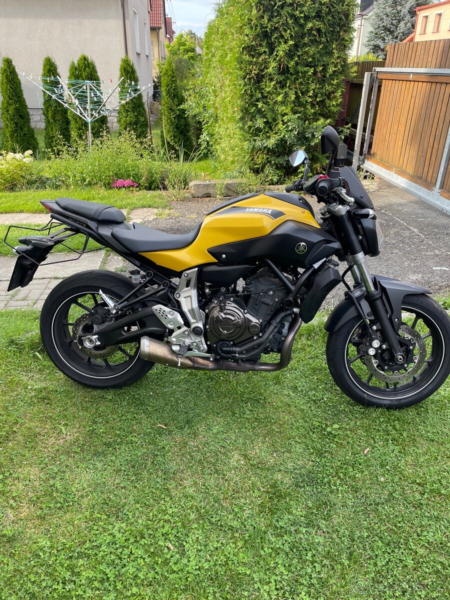 Yamaha MT 07 - 2