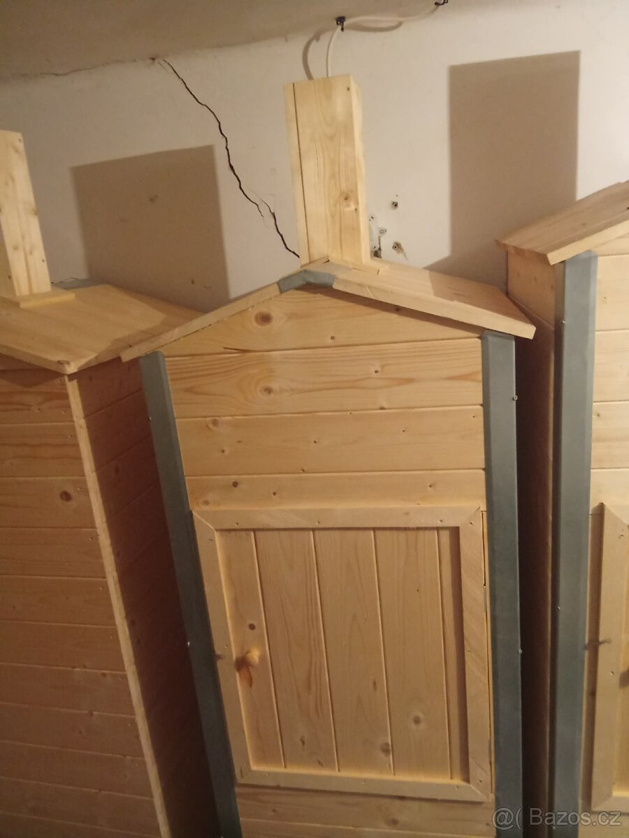 Dřevěná udírna - 2