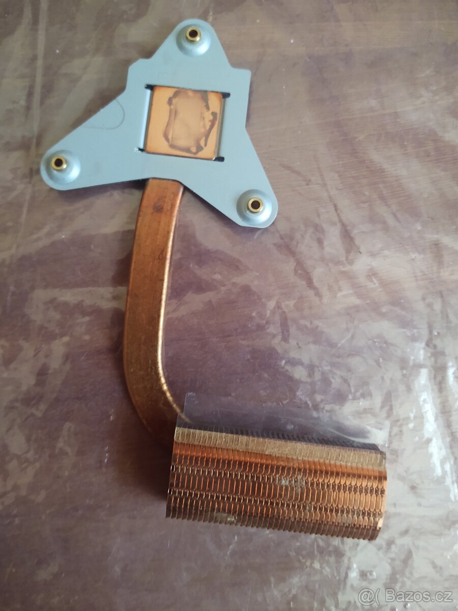 Chladiš CPU Lifebook 751, 752 - 2