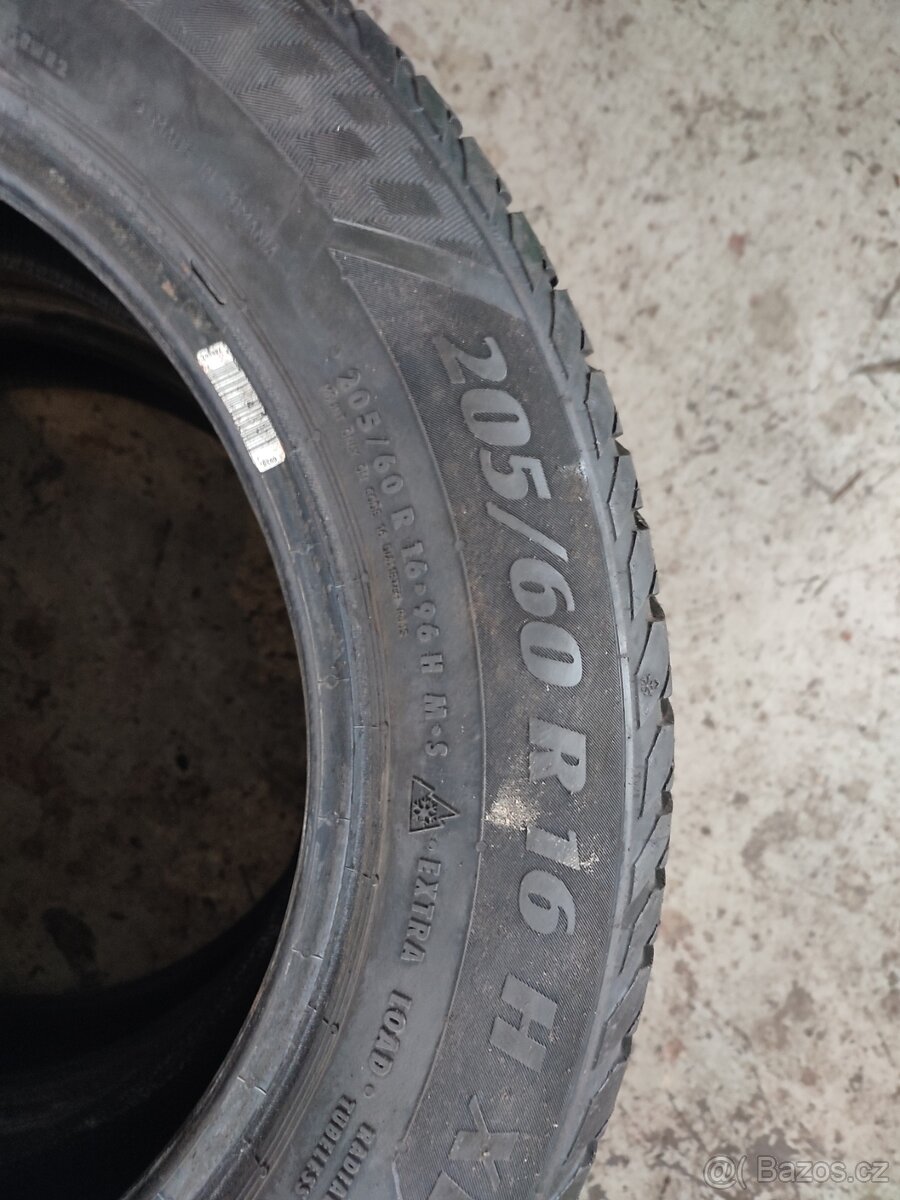 205/60R16 - 2