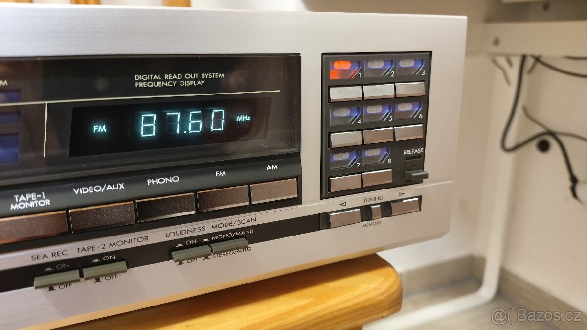 JVC R-X60 Receiver Top stav - 2