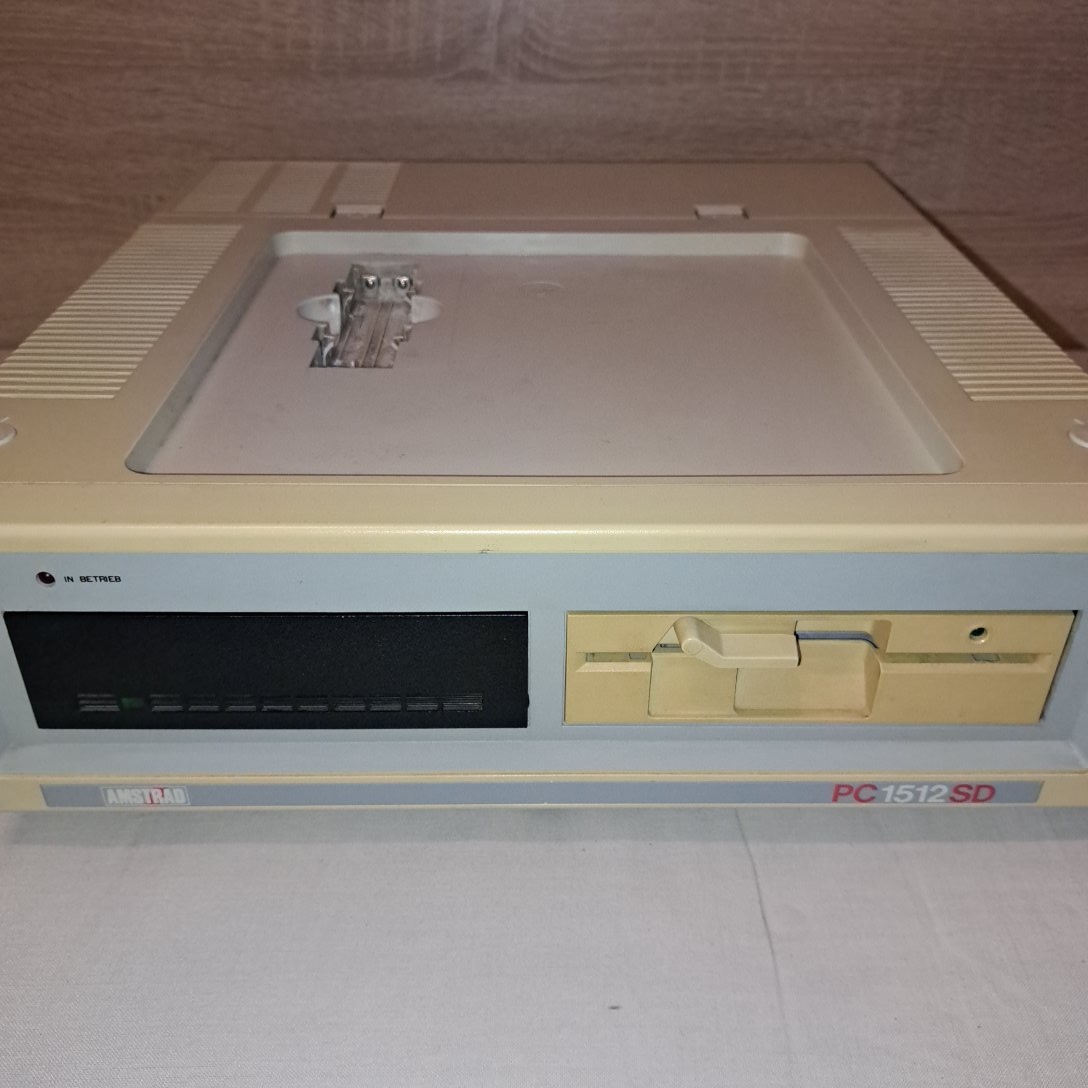 retro pocitac XT Amstrad PC1512SD + klavesnica - 2
