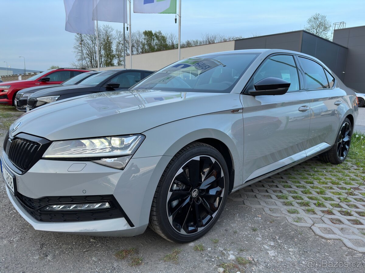 Škoda Superb Sportline - 2