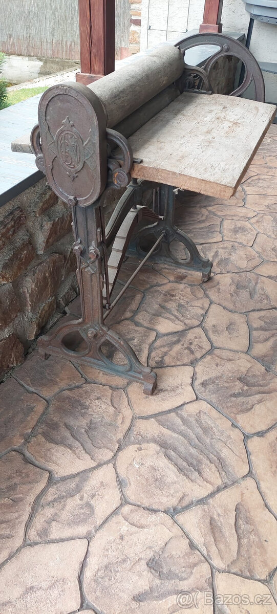 Starožitný mandl - 2