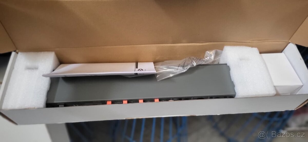 Novy Showtec DR Pro Rack - DMX rekordér - 2