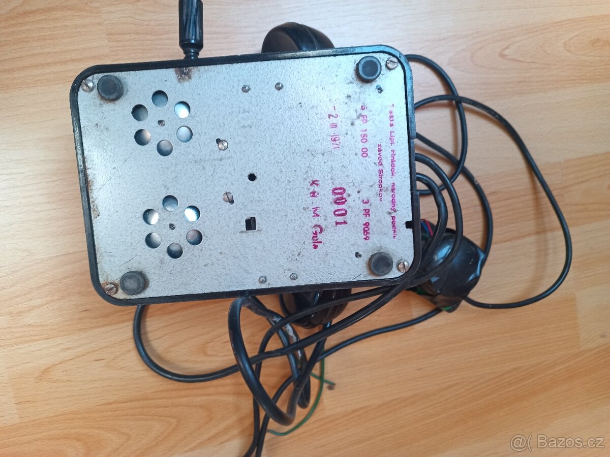 Prodám starý bakelitový telefon - 2