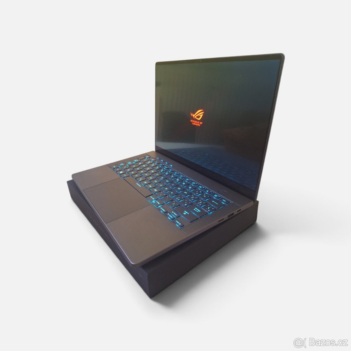 ASUS ROG Zephyrus G14 (GA403U1) – výkonný herní notebook - 2