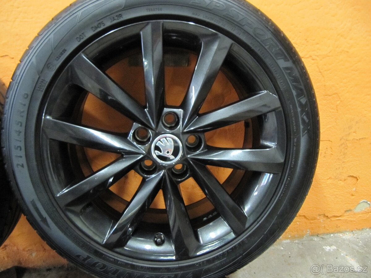 Alu Škoda + 215/45/16 Dunlop - 2