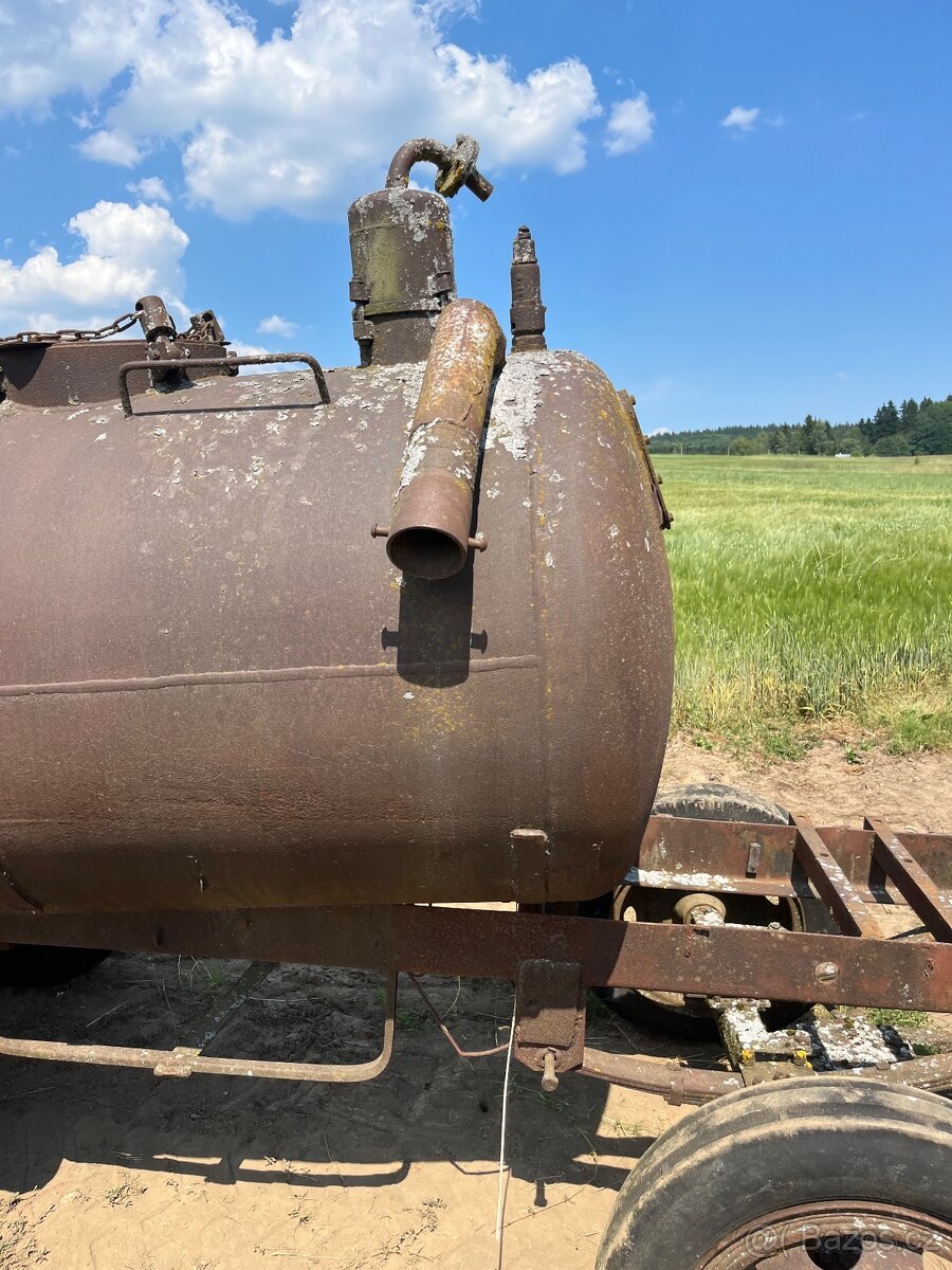 Napaječka 3000l - 2
