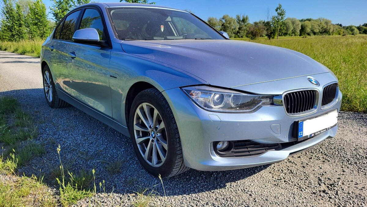 BMW320D XDRIVE1MAJITEL ČR - 2