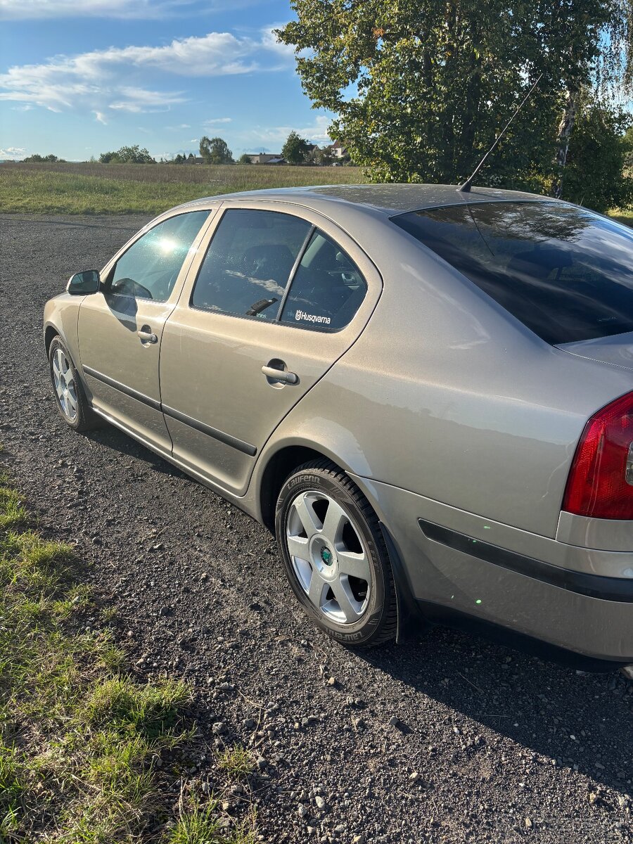Škoda Octavia II - 2