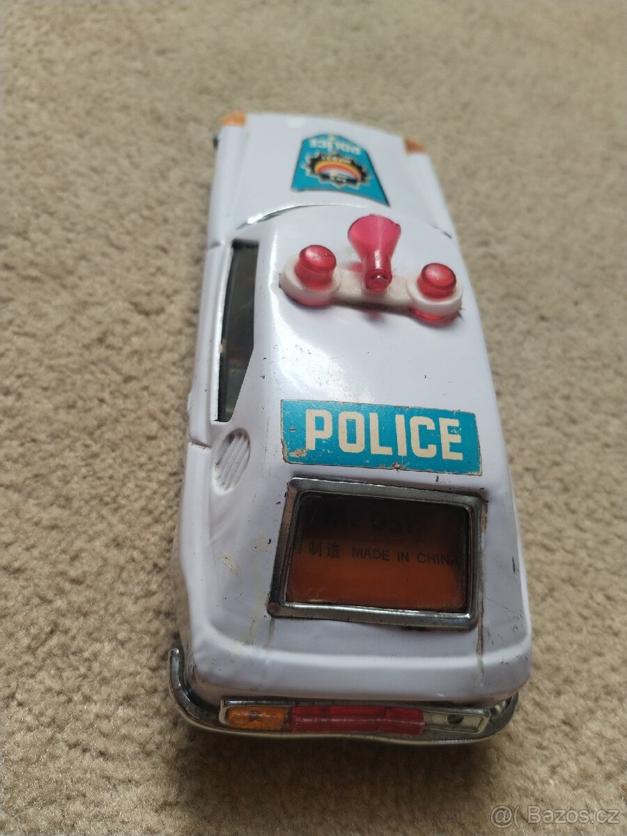 Retro policejní auto - 2
