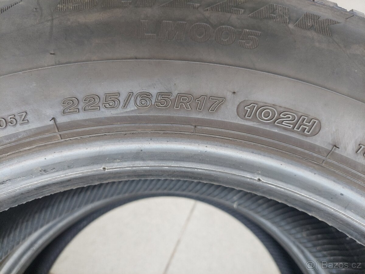 225/65 R17 zimní BIRDGESTONE - 2