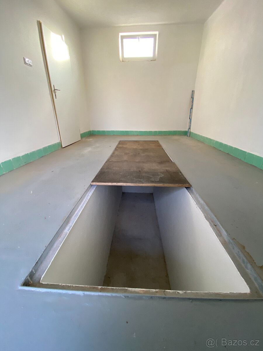 Pronájem garáže v Tachově - 2