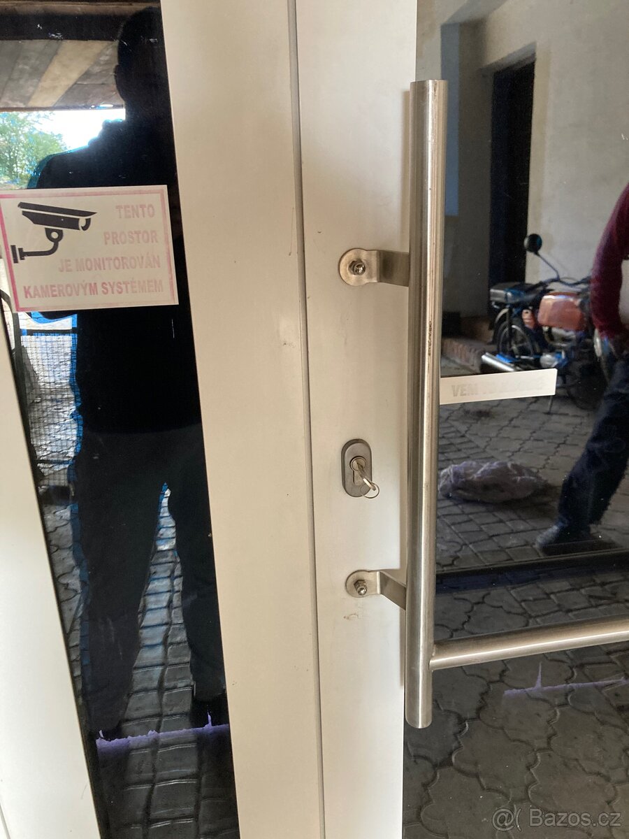 Hliníkové vchodové dveře - 2