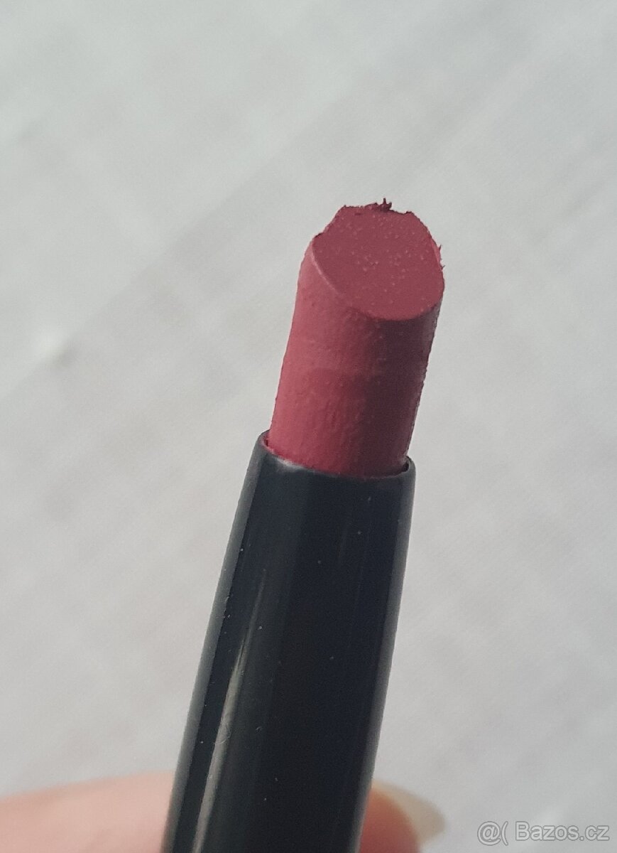 Avon rtěnka Power Stay - 2