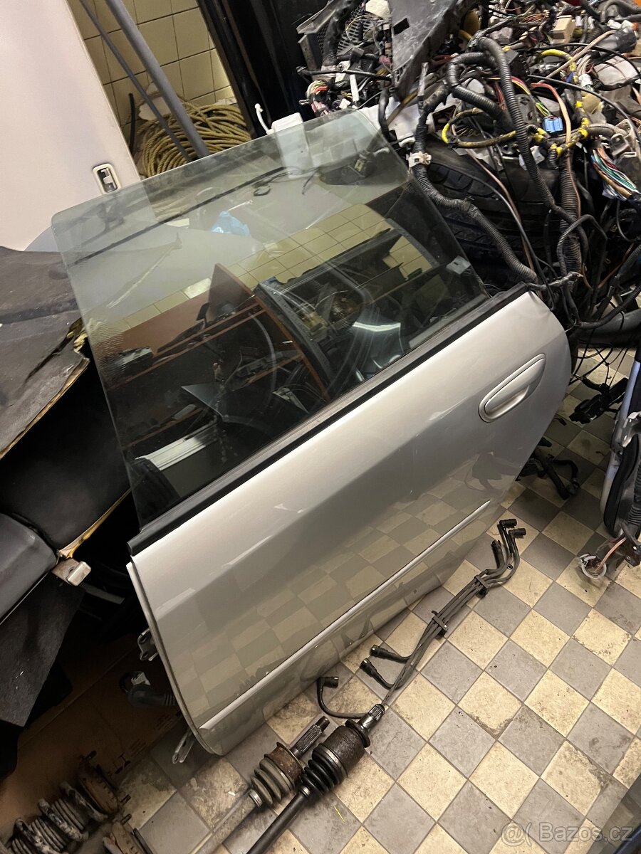 Dveře Subaru Legacy BP/BL - 2