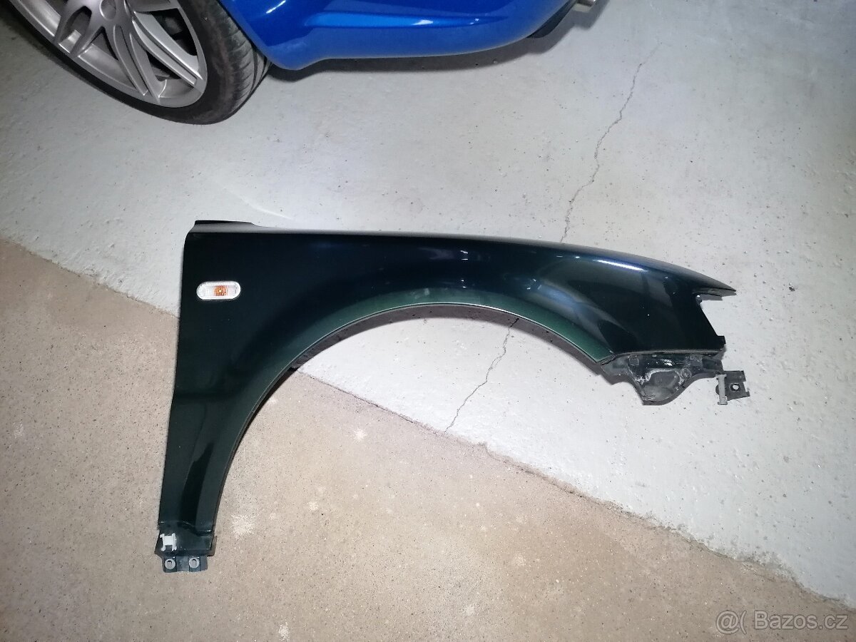 Prodám blatníky VW Passat B5 1997 LC6N - 2