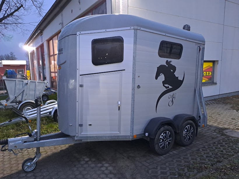 Prodám celohliníkový přívěs - přepravník na 2 koně Böckmann - 2