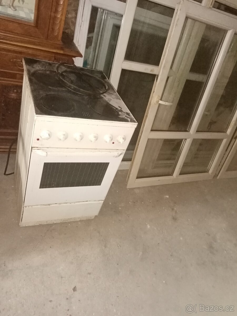 Keramické kamna 4. plotinkovy trouba péče skvělé - 2