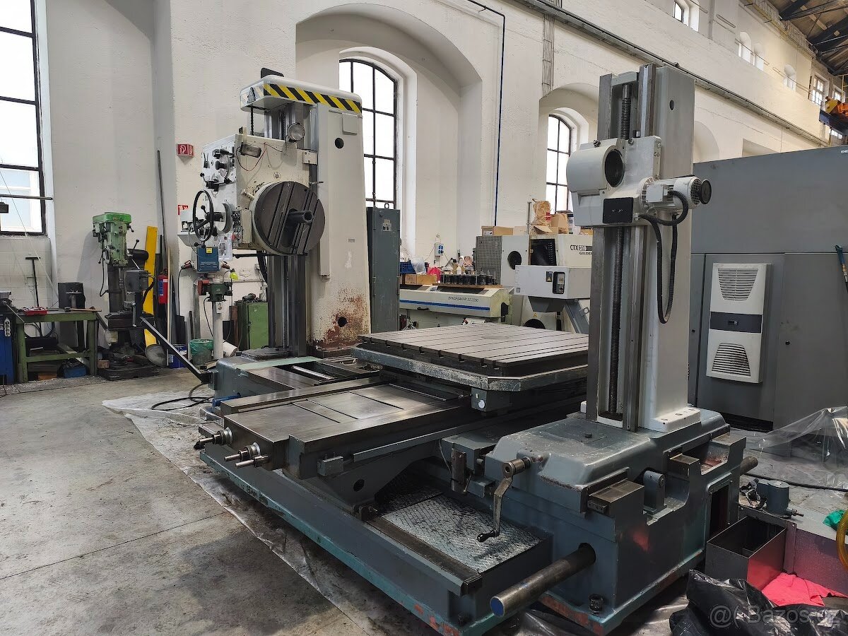 TOS Varnsdorf W 100 A - Stolová vyvrtávačka - 2