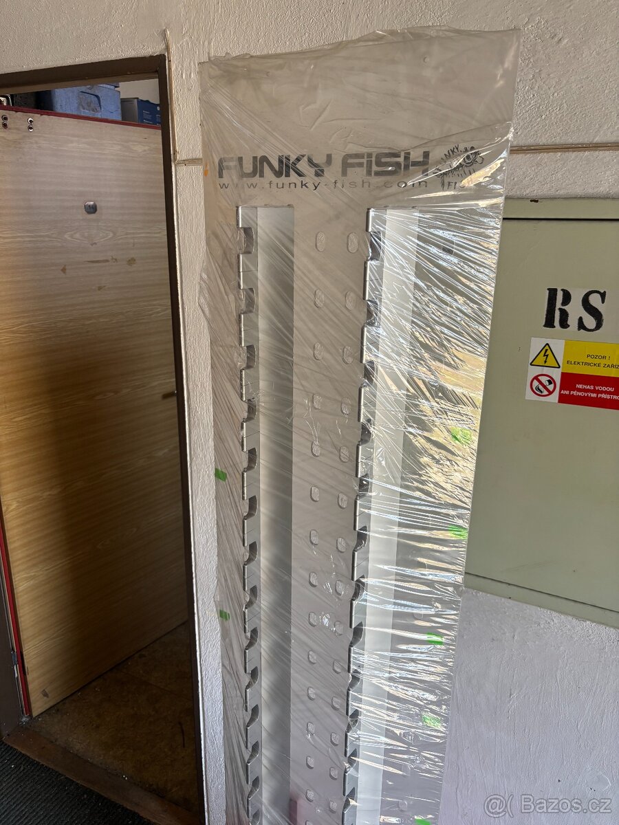 Stojan na brýle - 2