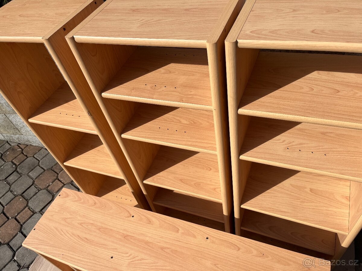 Dřevěné poličky / knihovna – 4 ks - 2