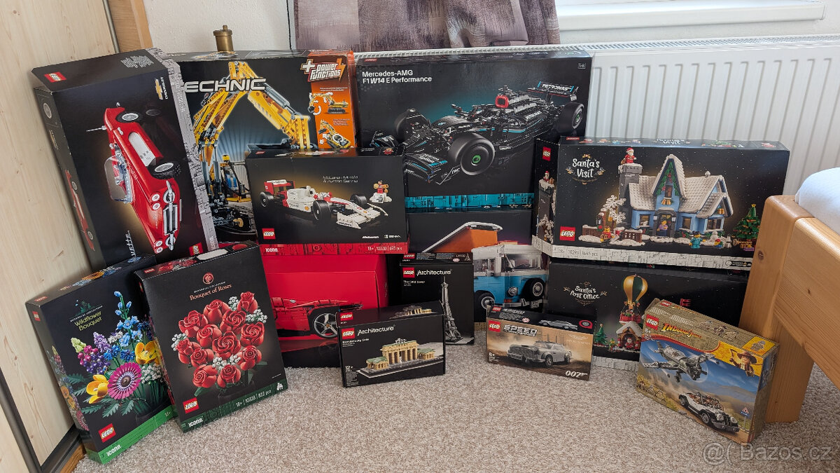 LEGO krabice + návody - 2