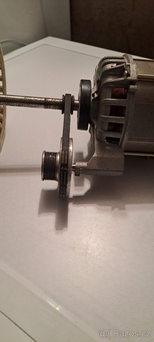 Motor ze sušičky BEKO - 2