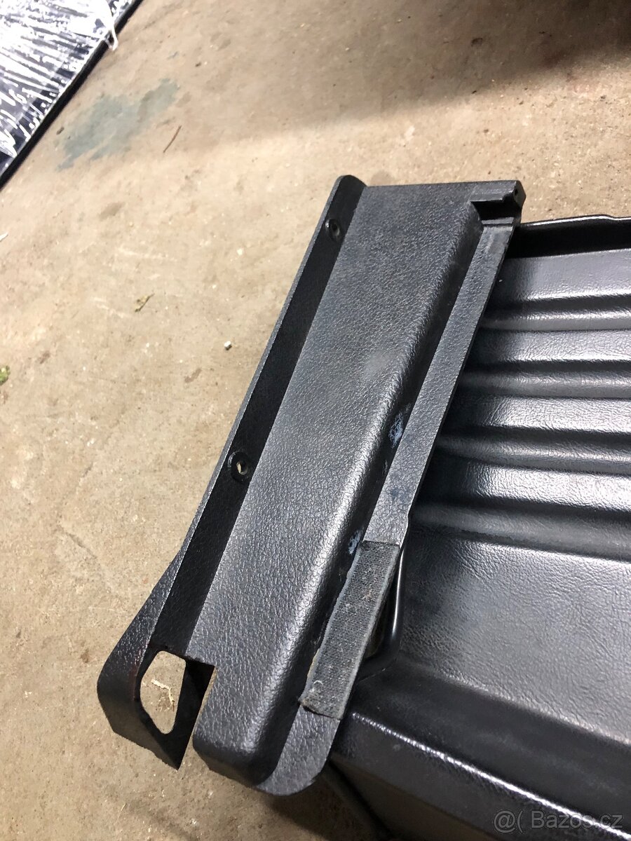 Fiat 127 3d plato kufru - 2