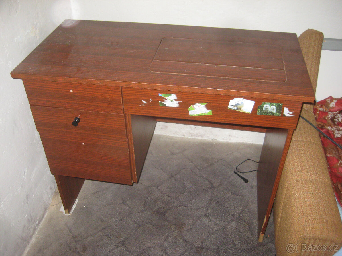 šicí stroj - 2